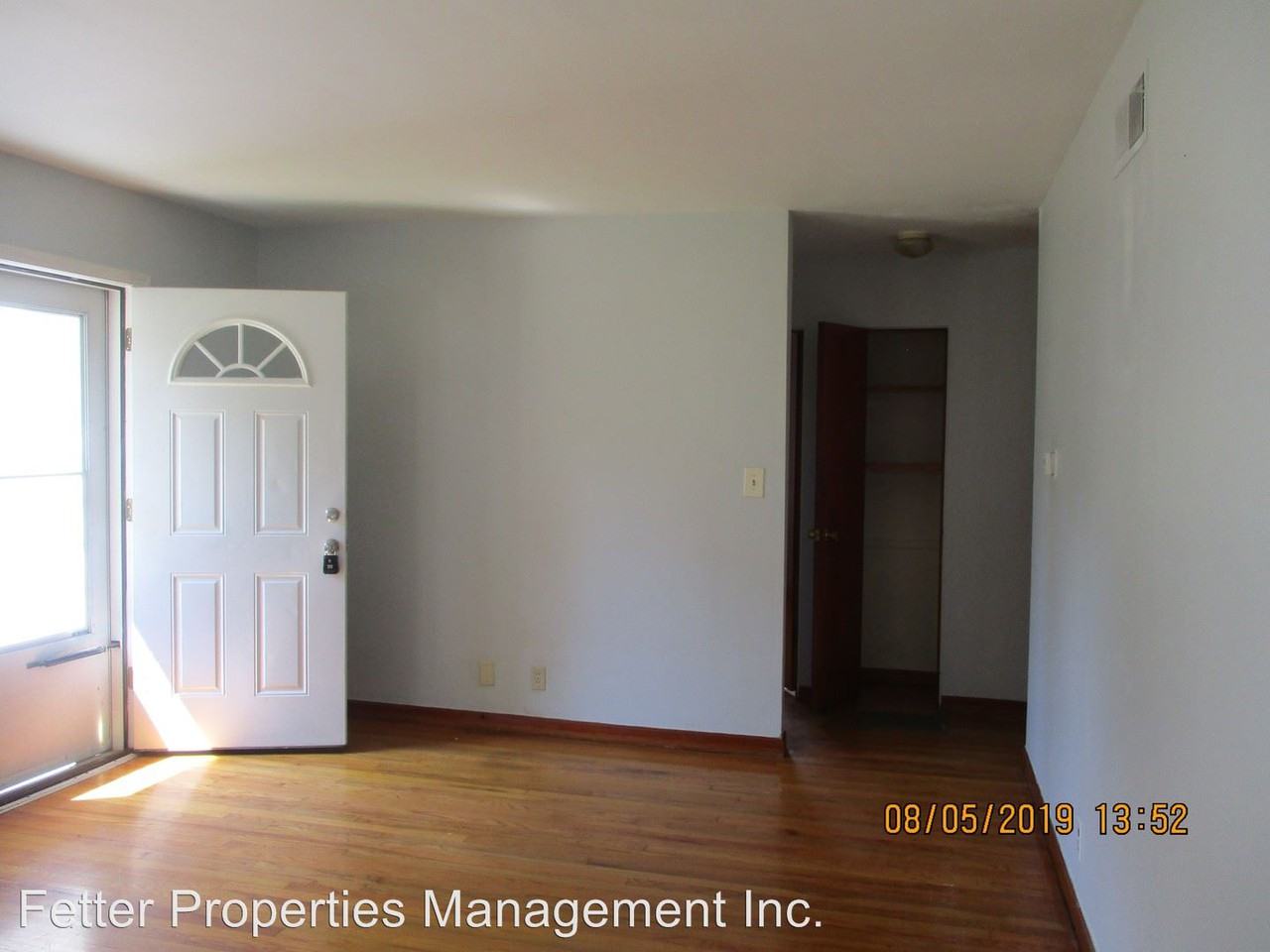 1400 Macarthur Circle - Photo 3 of 9