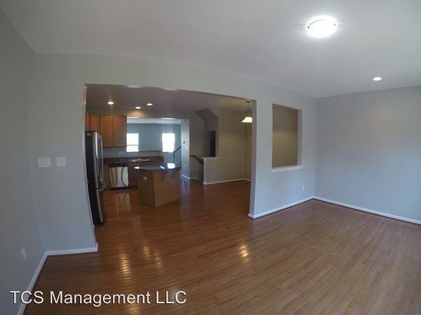 372 Concetta Dr. - Photo 2 of 12