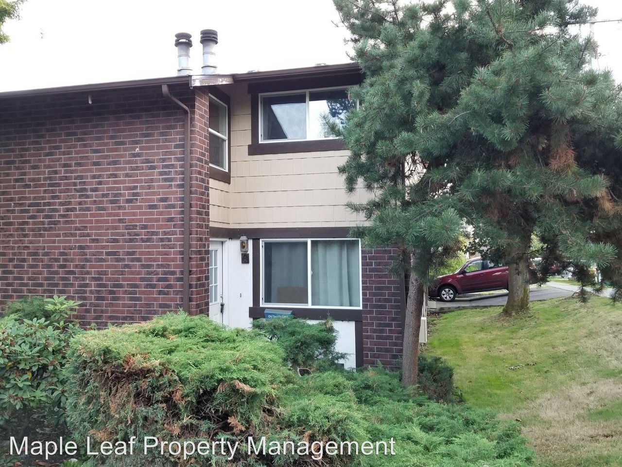 11334 3rd Ave NE - Photo 2 of 11