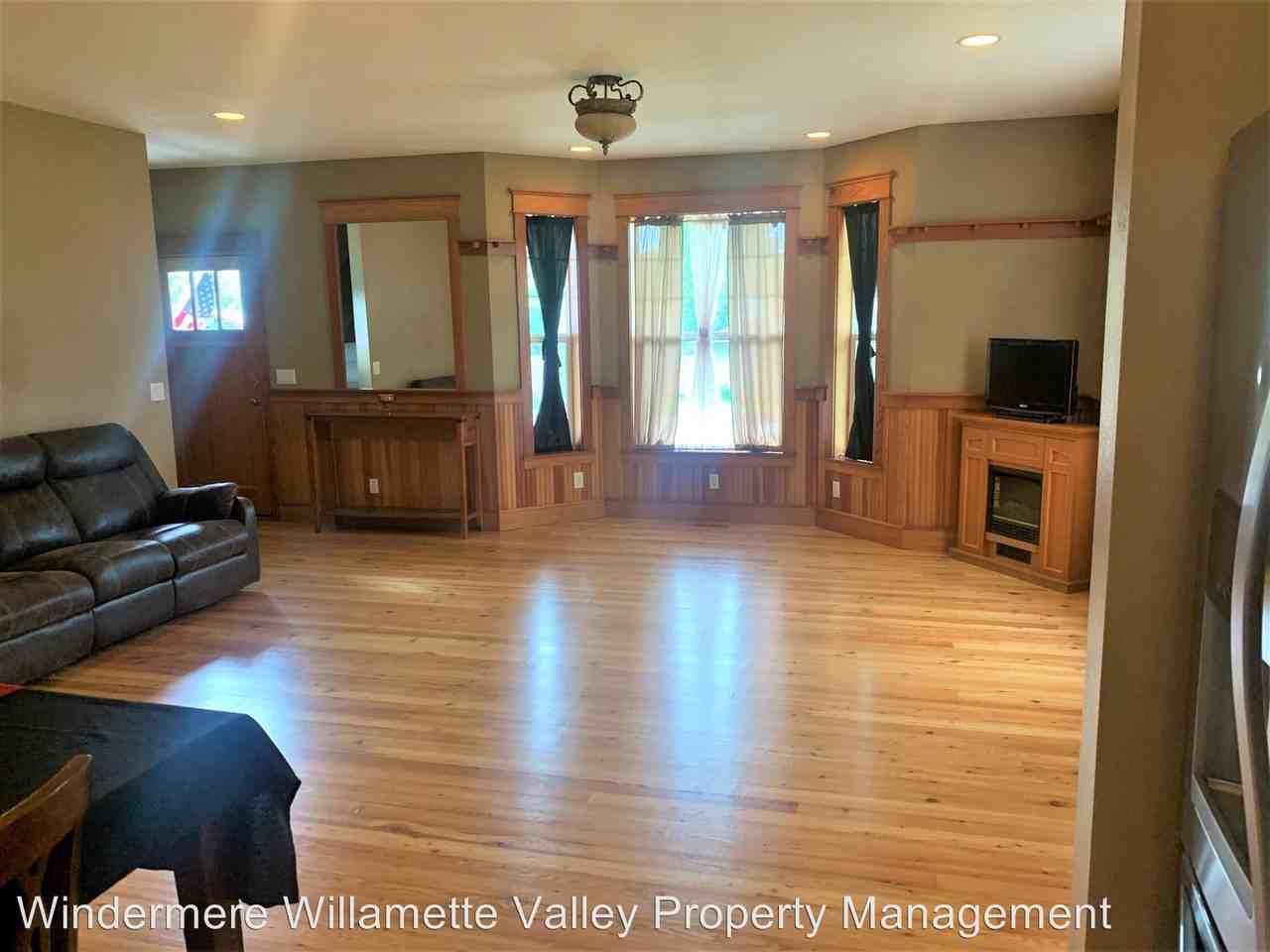 401 Kay Avenue - Photo 2 of 12