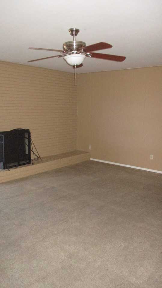 1159 Dublin Dr - Photo 2 of 12