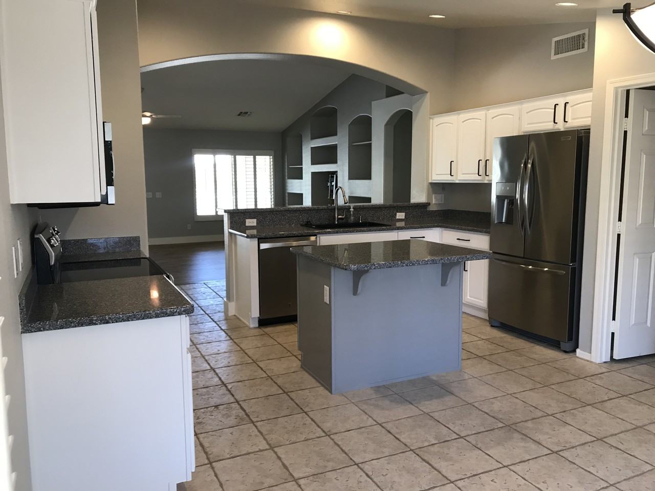 3051 N 160th Ave - Photo 2 of 12