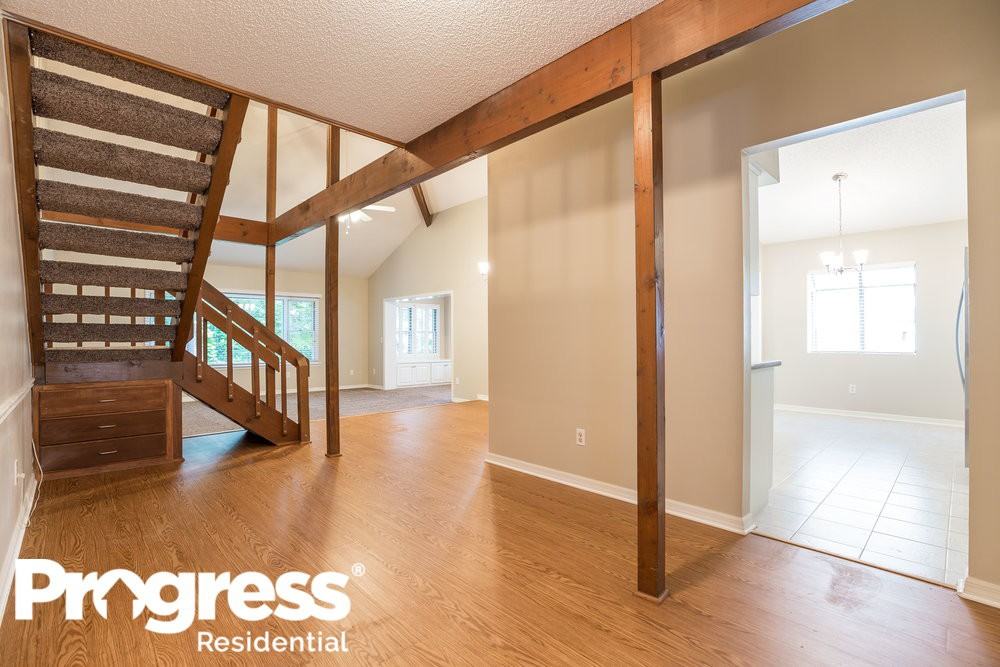 1048 W Pebble Beach Cir - Photo 2 of 17