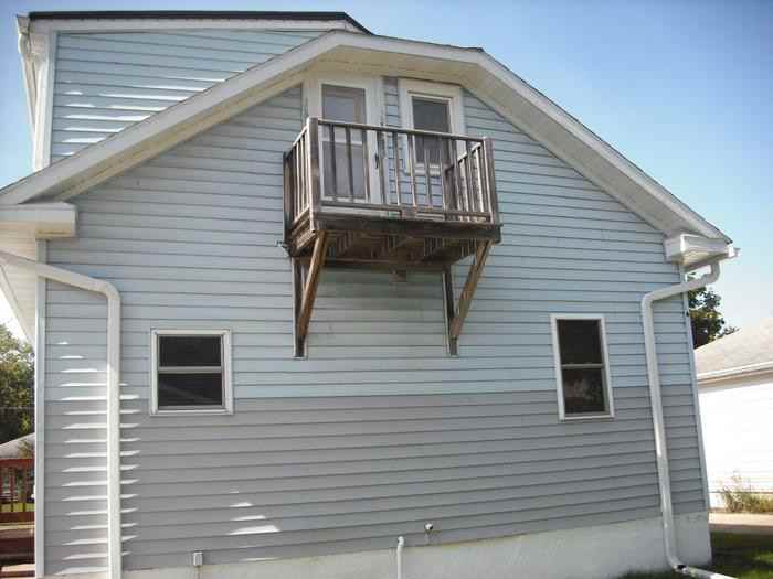 1127 South Irwin Avenue - Photo 2 of 14