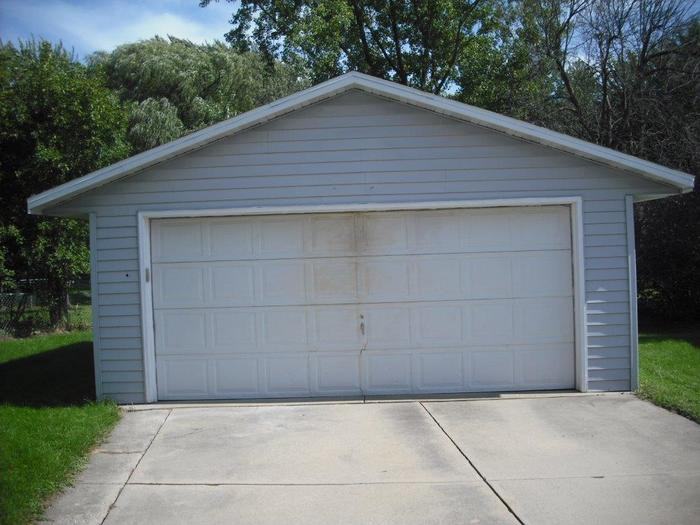 1127 South Irwin Avenue - Photo 3 of 14