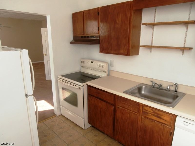 110 Apt 3 Cornelia St 3 - Photo 3 of 15