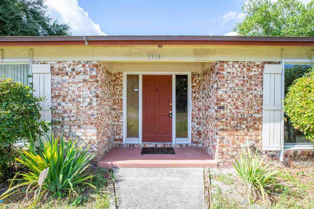 3914 Raindtree Rd - Photo 3 of 20