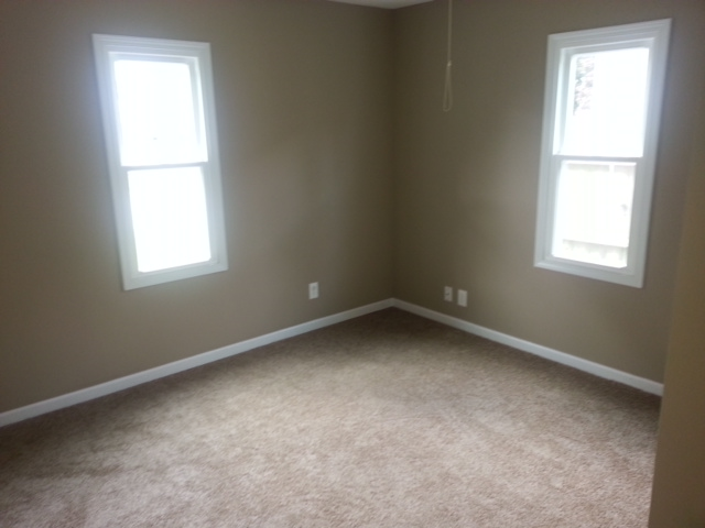 948 Harriet Ave - Photo 2 of 6