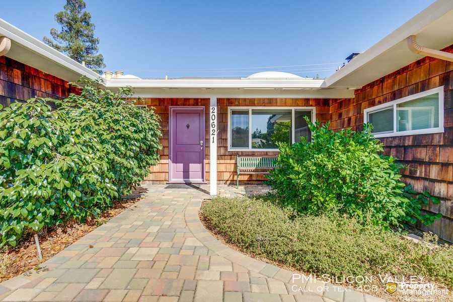 20621 Canyon View Dr - Photo 2 of 26