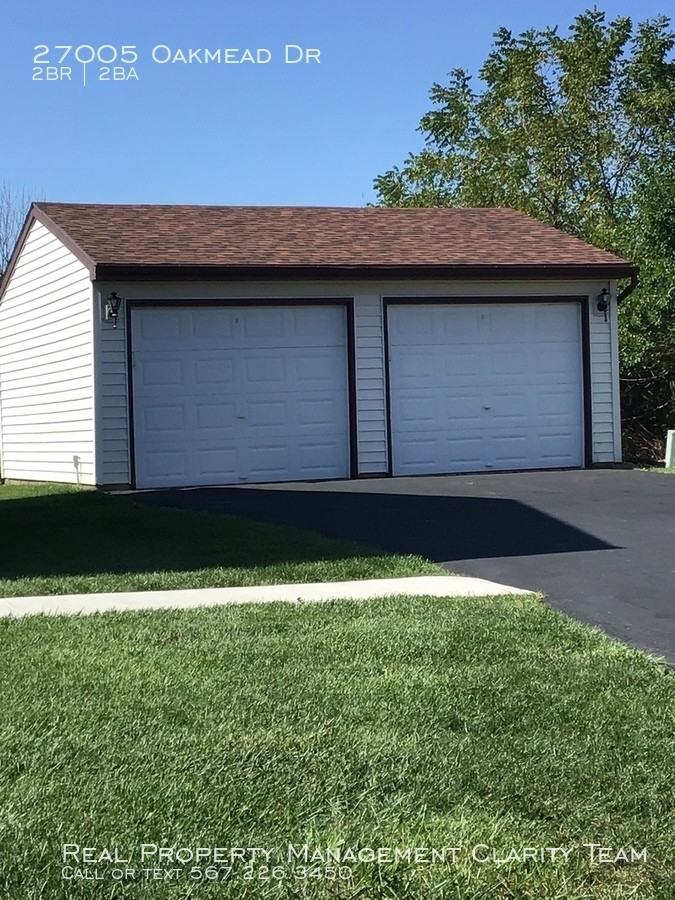 27005 Oakmead Dr - Photo 2 of 19
