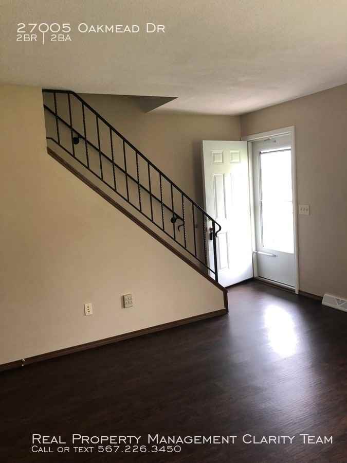 27005 Oakmead Dr - Photo 3 of 19