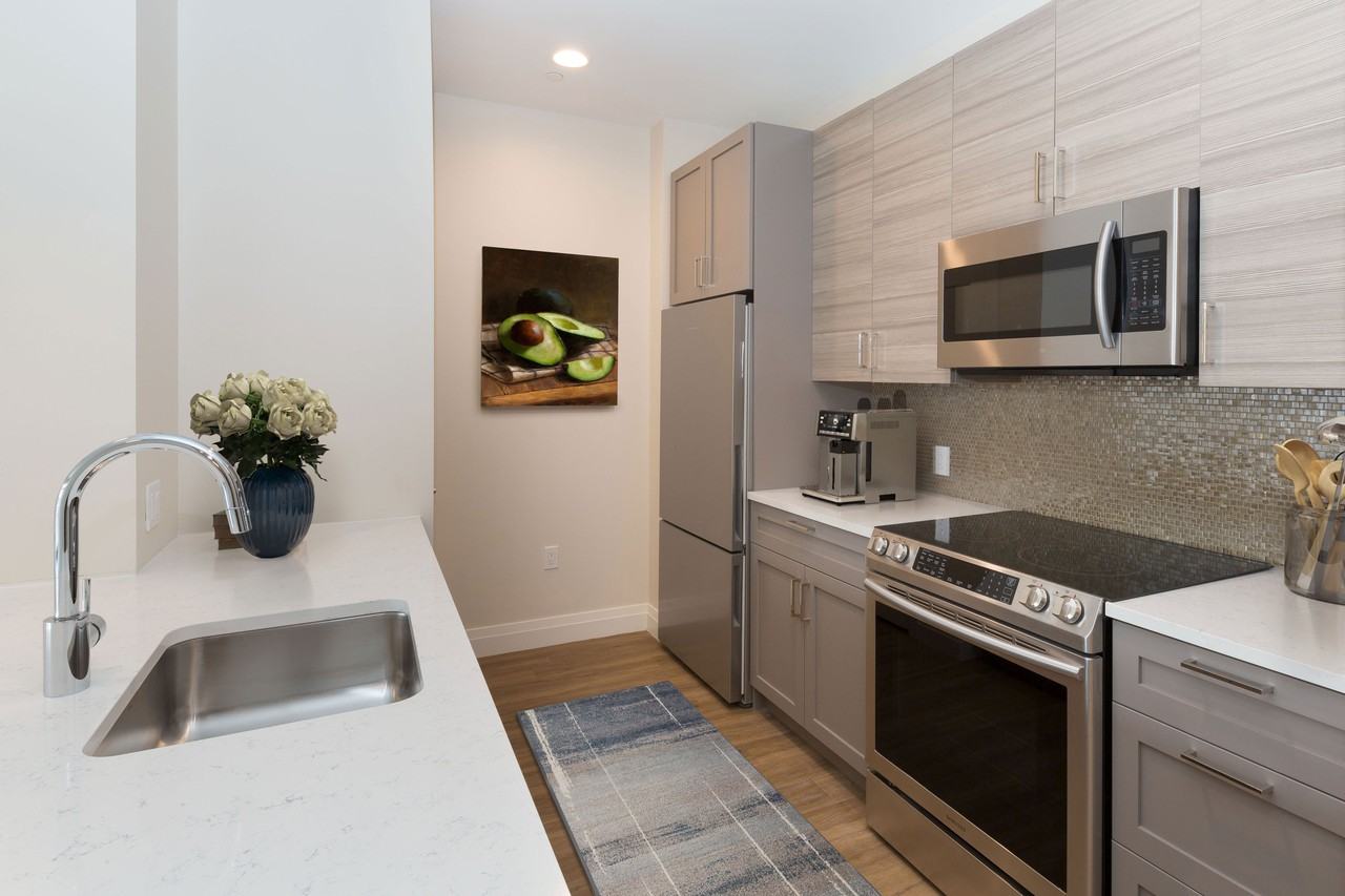 28 Austin - Photo 3 of 36