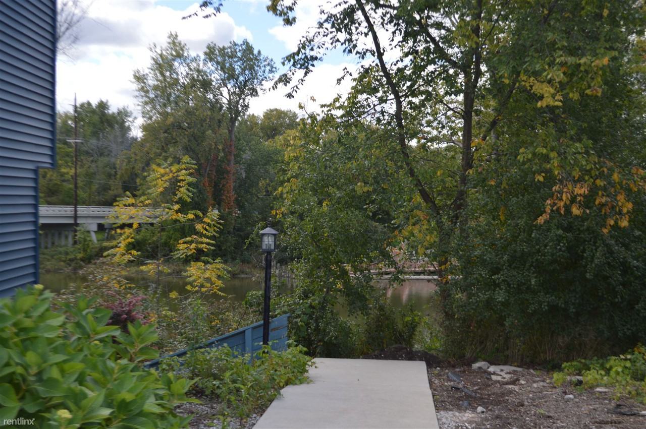 Freeland Cove Apartments - Photo 3 of 17