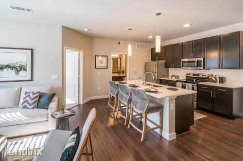 1209 S Dairy Ashford Rd - Photo 2 of 8