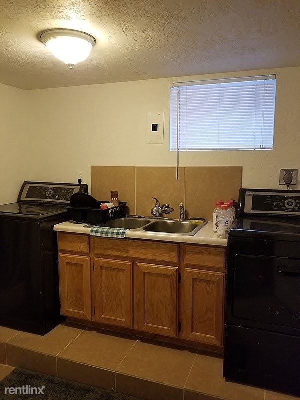 133 E Sandy Cir - Photo 3 of 13