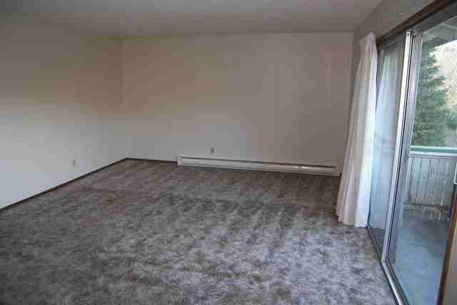 Hillsdale Terrace - Photo 2 of 12