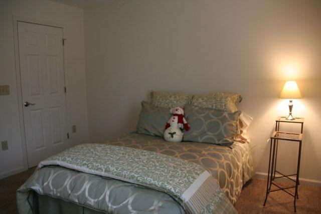 Towne Park Apartments - Photo 2 of 11