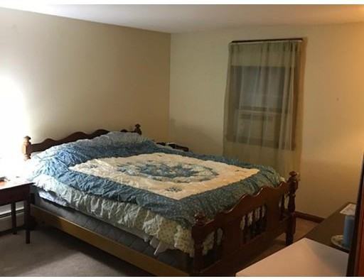 32 Mary Lou Avenue - Photo 3 of 11