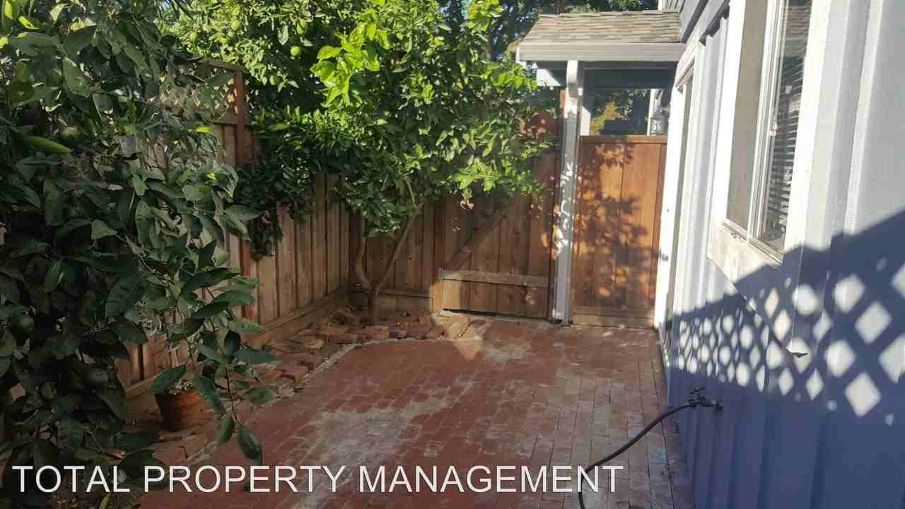 3188 Groth Ct - Photo 2 of 14