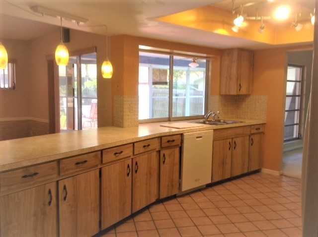 222 North Bay Hills Blvd. - Photo 2 of 8