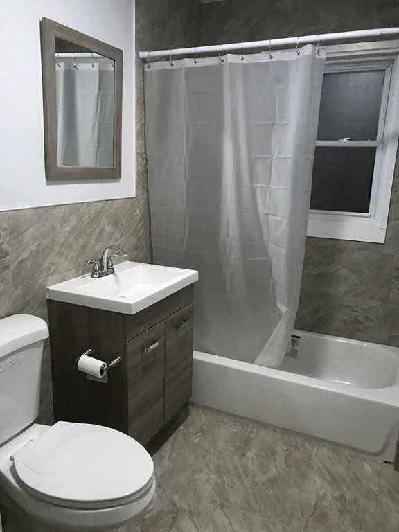 904 Main - Photo 3 of 9