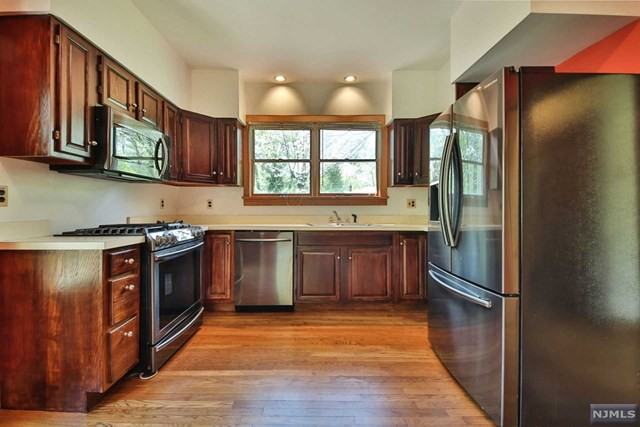 412 Piermont Road - Photo 3 of 24