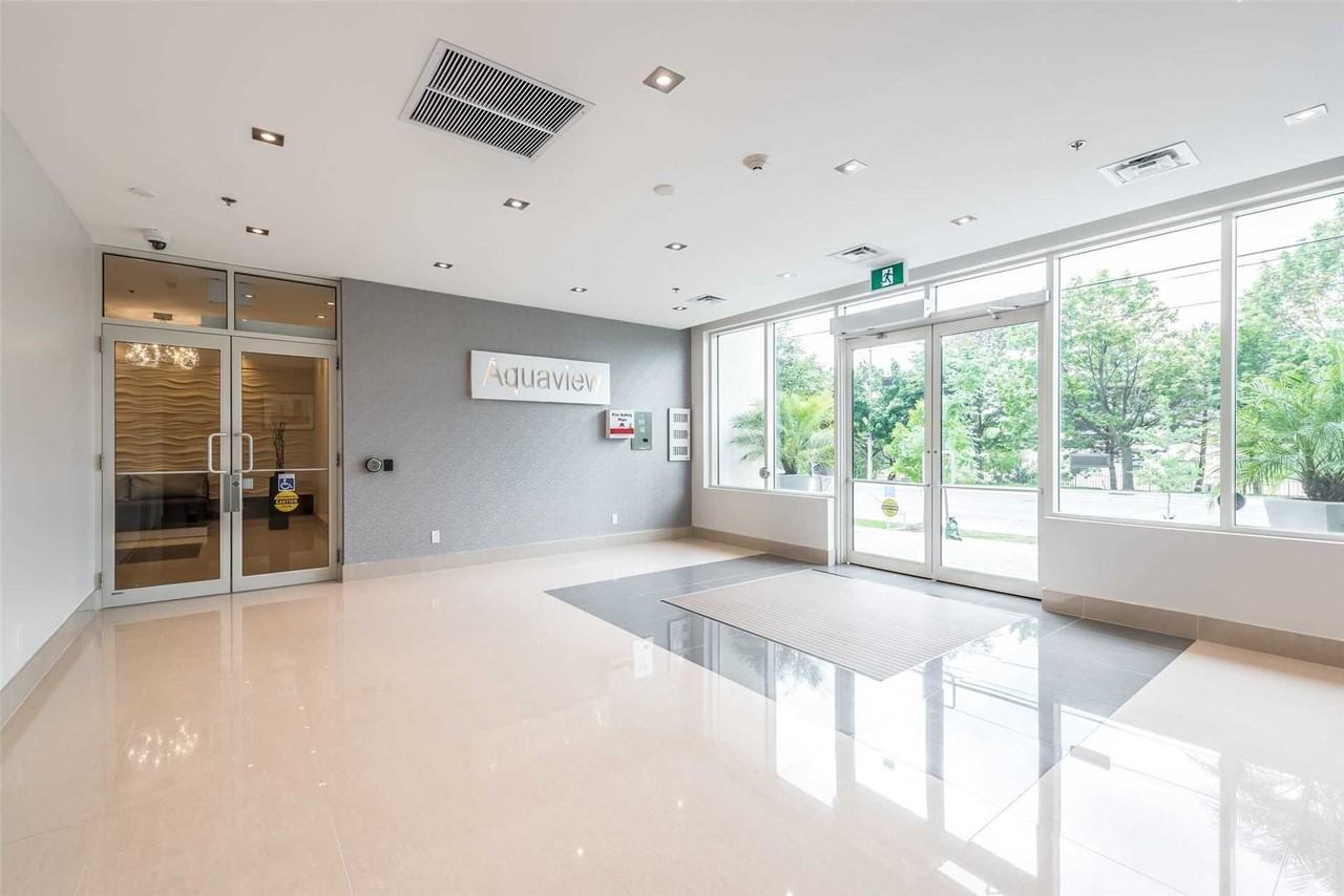 3865 Lake Shore Boulevard West #415 - Photo 3 of 20