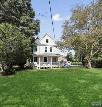 5 Aspen Way Oakland Nj 07436 4 Bedroom House For Rent For