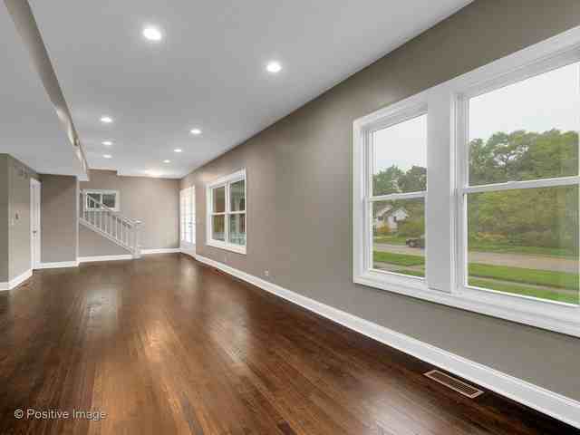 229 Sophia - Photo 3 of 23