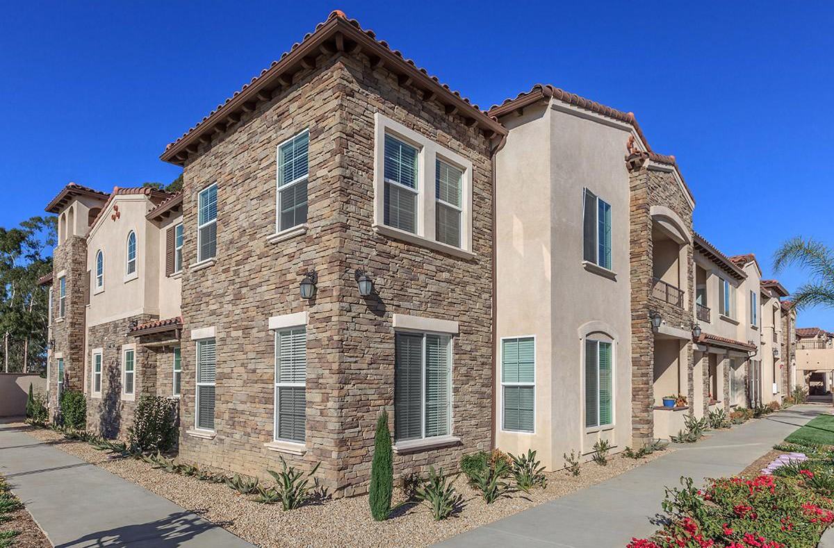 Avia La Jolla - Senior Living - Photo 3 of 50