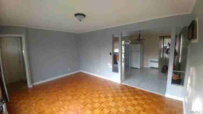 93 Cunningham Ave - Photo 3 of 13