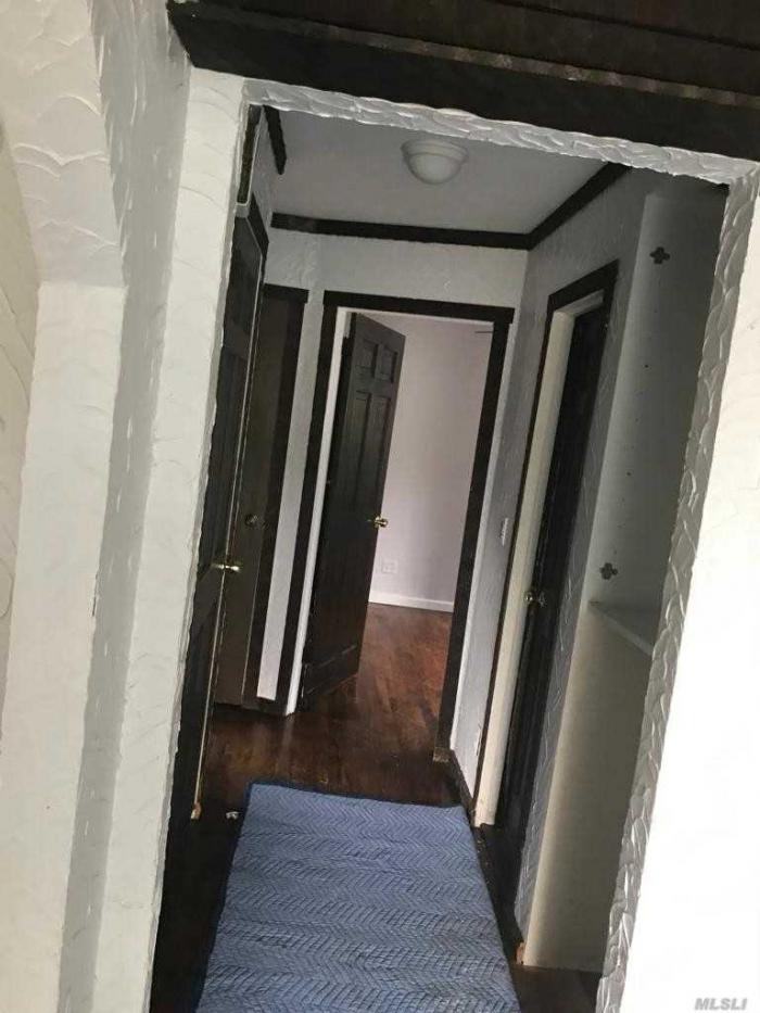 761 Jackson Ave - Photo 3 of 7