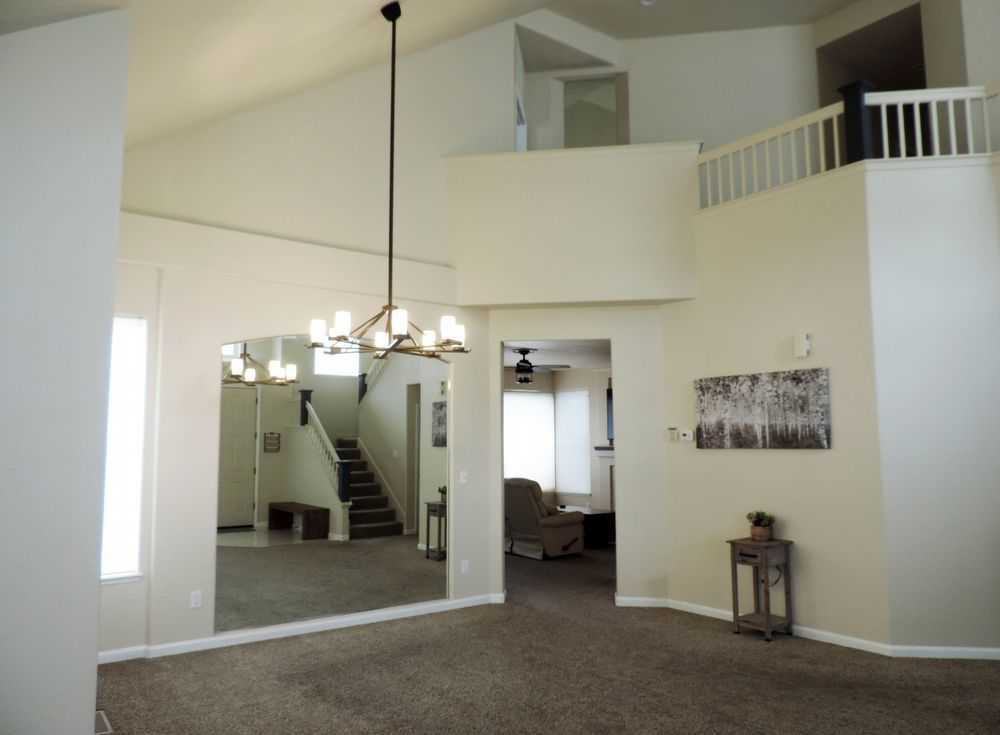 2342 Battersea Street - Photo 3 of 10