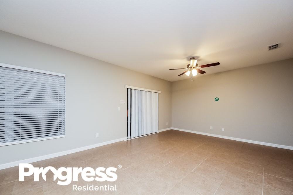 668 Black Eagle Dr - Photo 3 of 15