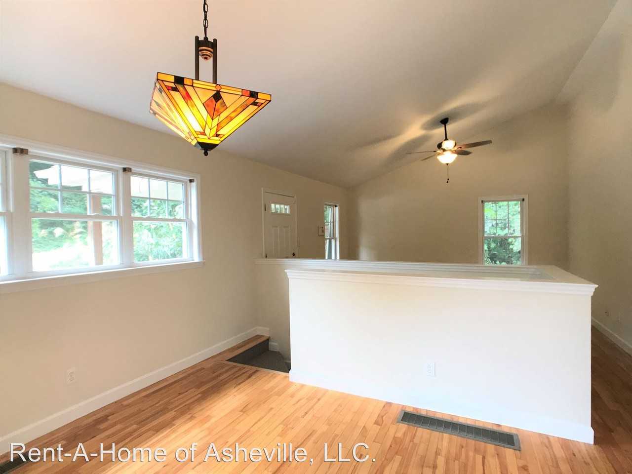 432 Riverview Dr - Photo 3 of 11