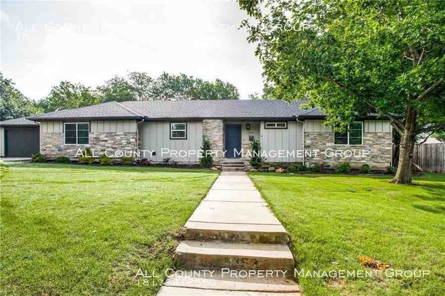 3352 Crites Street - Photo 2 of 17