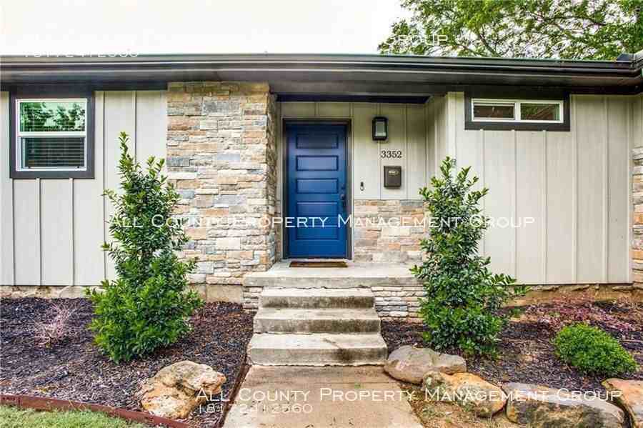 3352 Crites Street - Photo 3 of 17