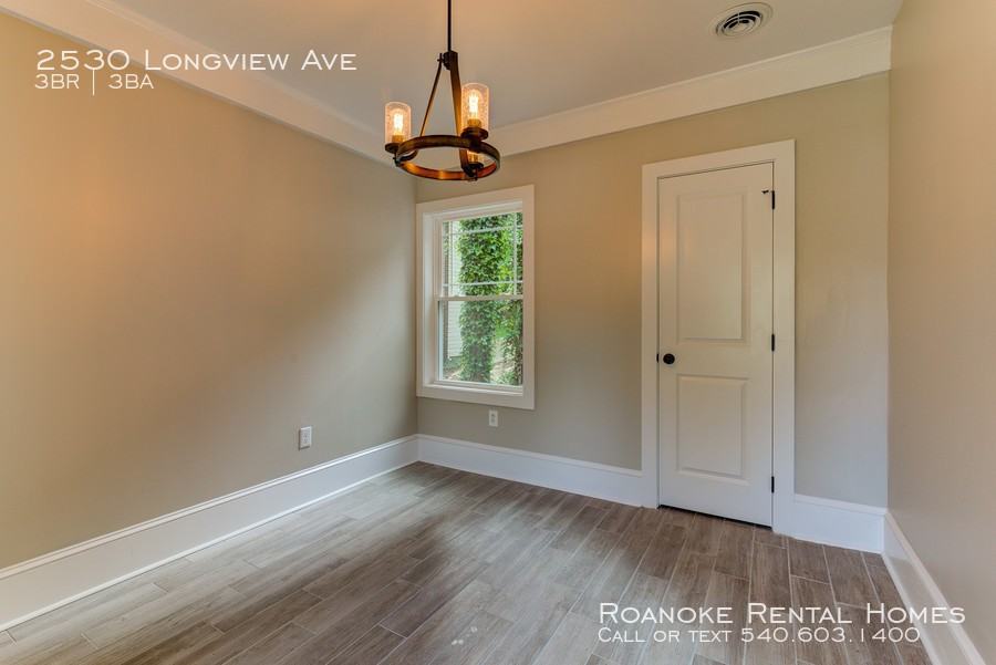 2530 Longview Ave - Photo 2 of 13