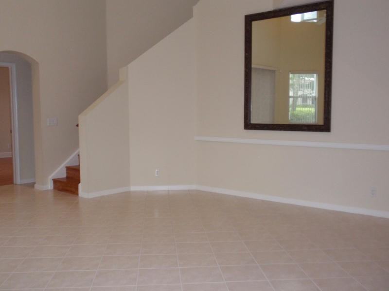 10100 Larkspur Lane - Photo 2 of 11
