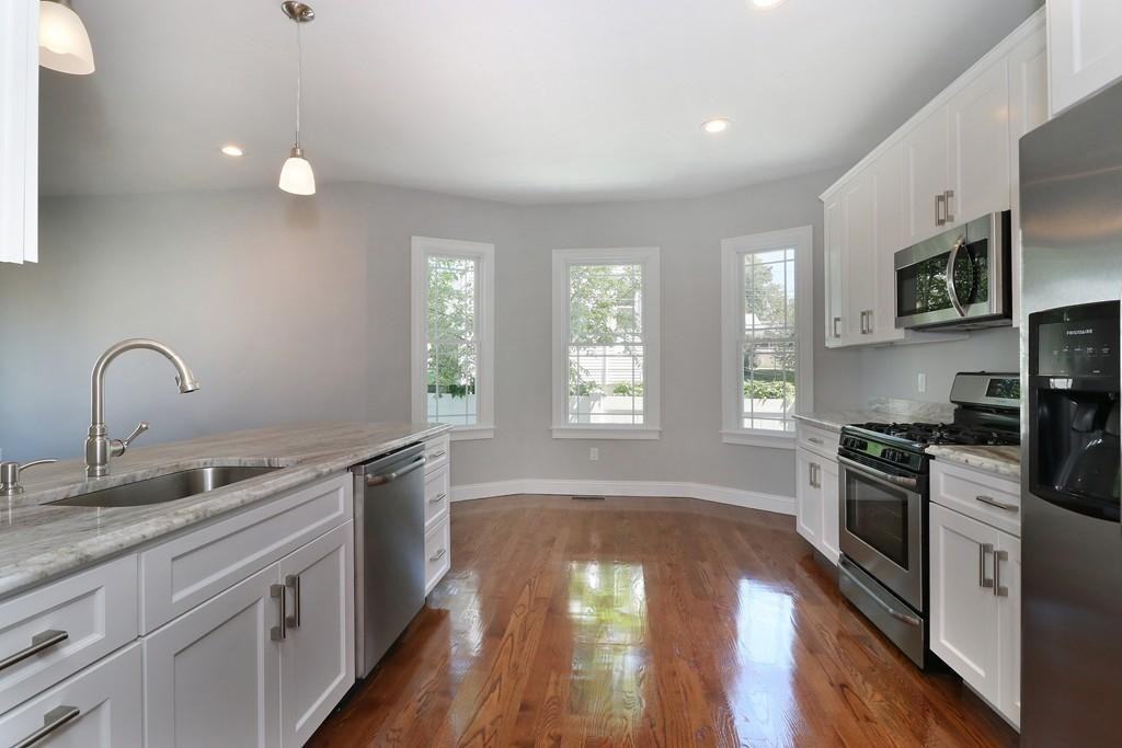 127 Harris St - Photo 2 of 18