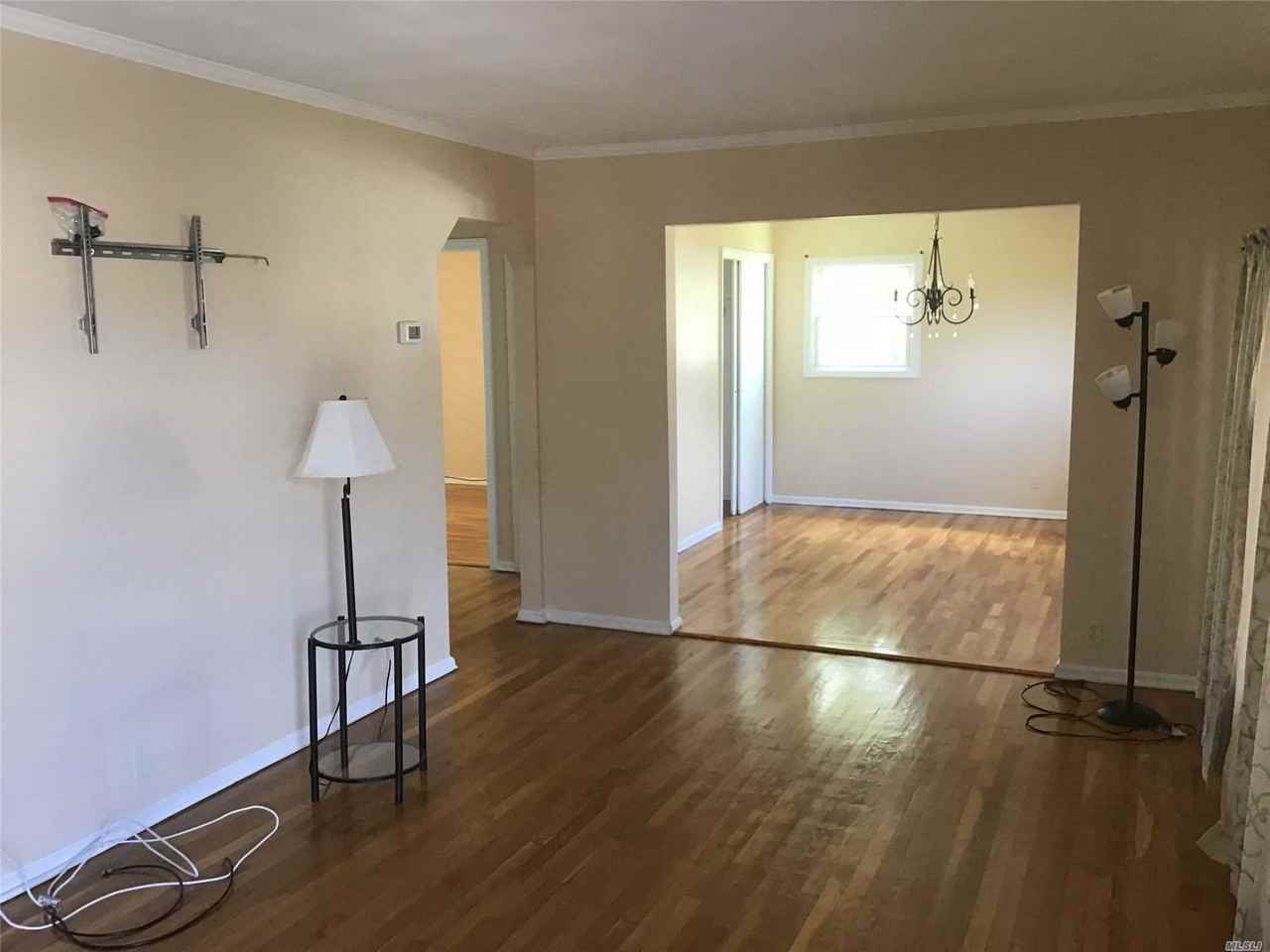 50 Mckinley Ave - Photo 3 of 13