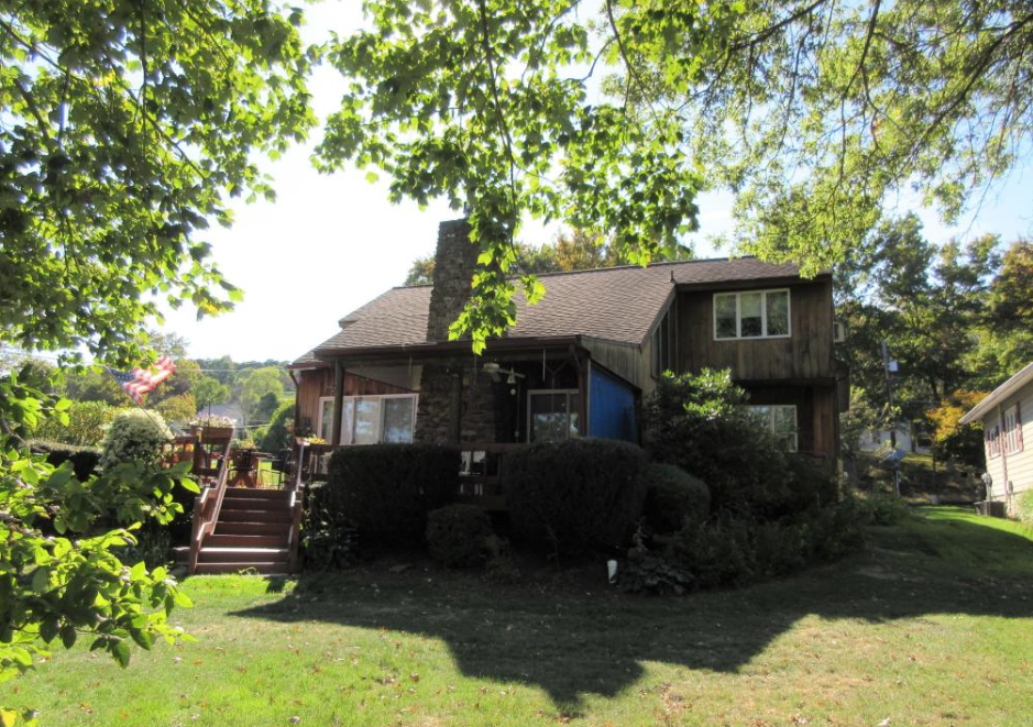 143 Canterberry Lane - Photo 3 of 32