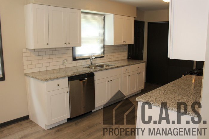 2504 Hancock Street - Photo 3 of 18