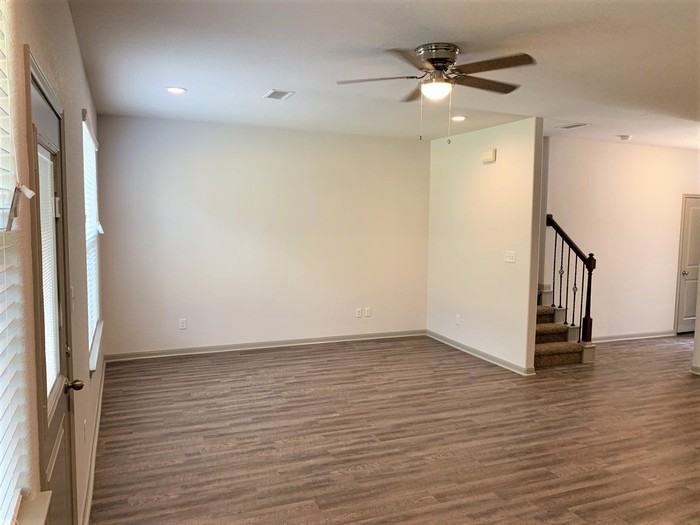 622 Magnolia Bend - Photo 2 of 11