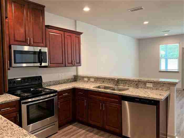 626 Magnolia Bend - Photo 2 of 9