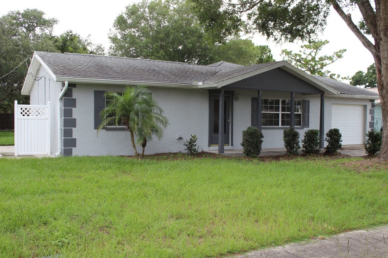 121 Haven Drive - Photo 2 of 10