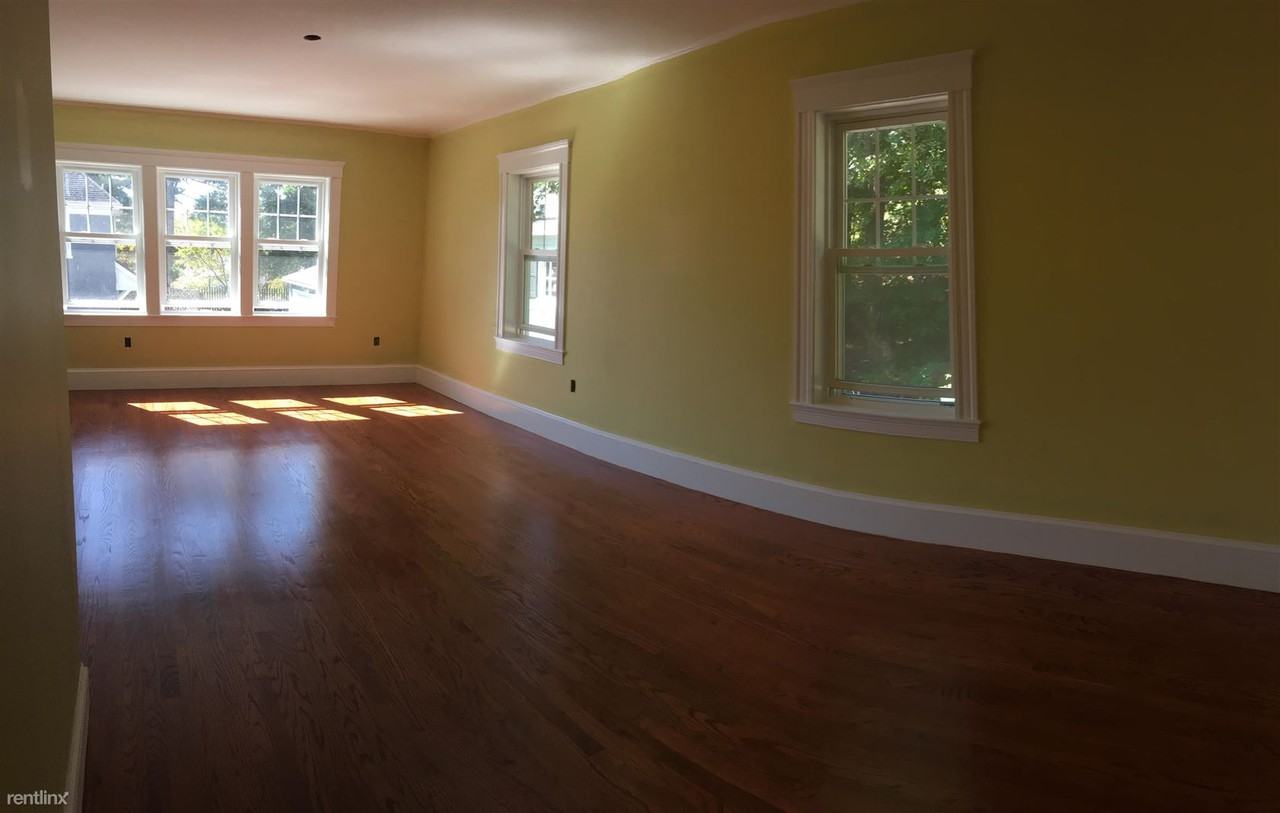 26 Parker St - Photo 2 of 12