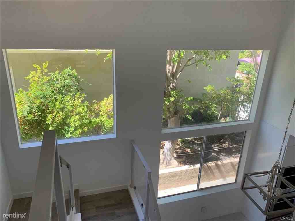 32 Vista Firenze - Photo 3 of 10