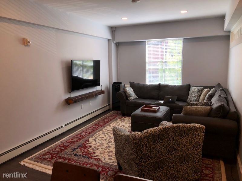 21 Chestnut Street 204 - Photo 3 of 22