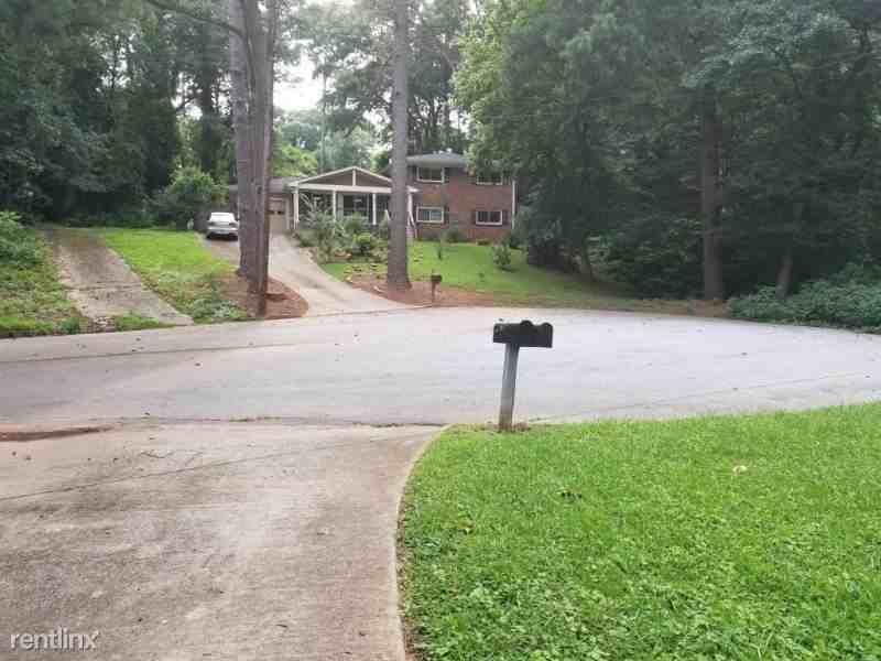 102 Driftwood Pl 2 - Photo 2 of 19